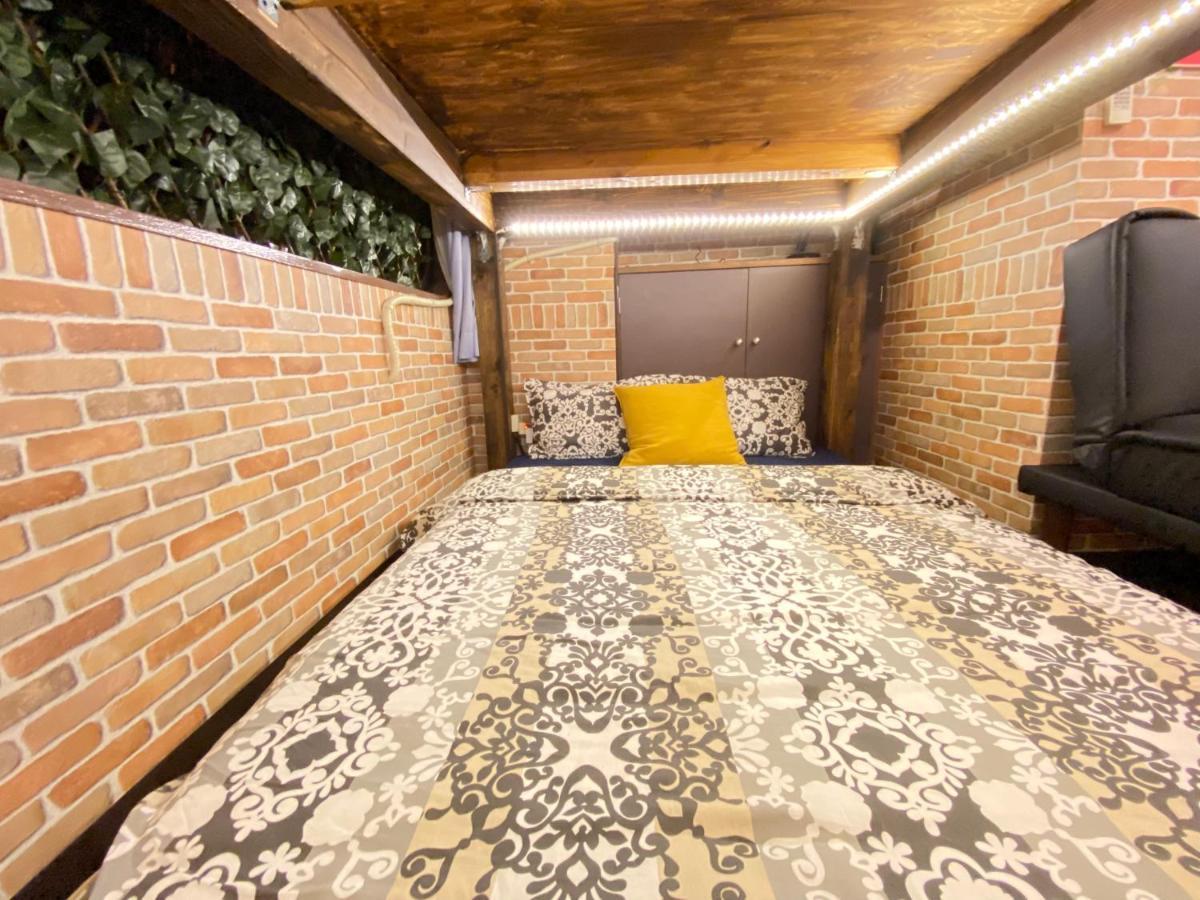 Hotel Orange House Oszaka Kültér fotó