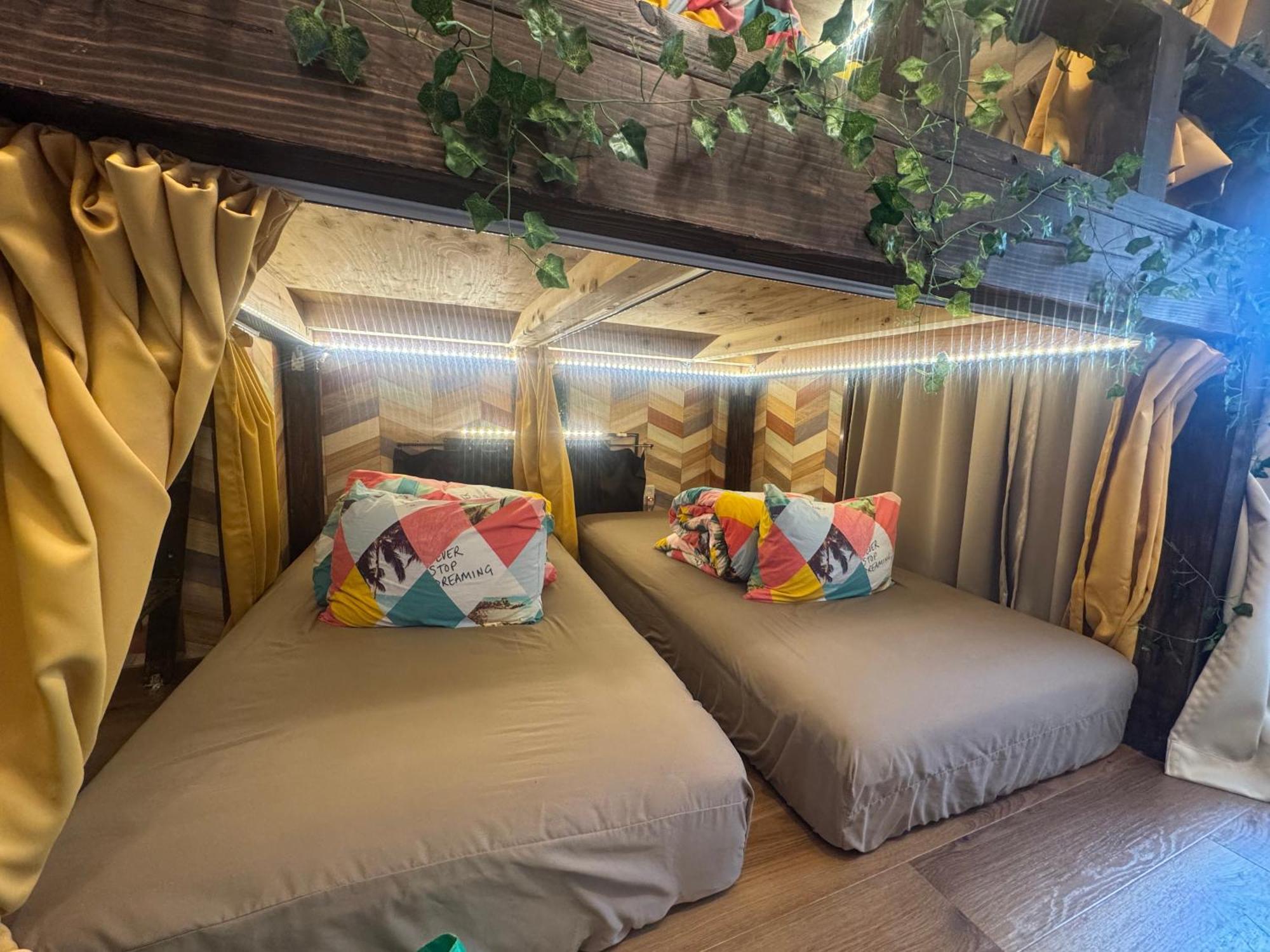 Hotel Orange House Oszaka Kültér fotó